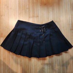 VINTAGE Lip Service Vintage Y2K Pleated Schoolgirl KILT Mini Buckle Skirt SZ S